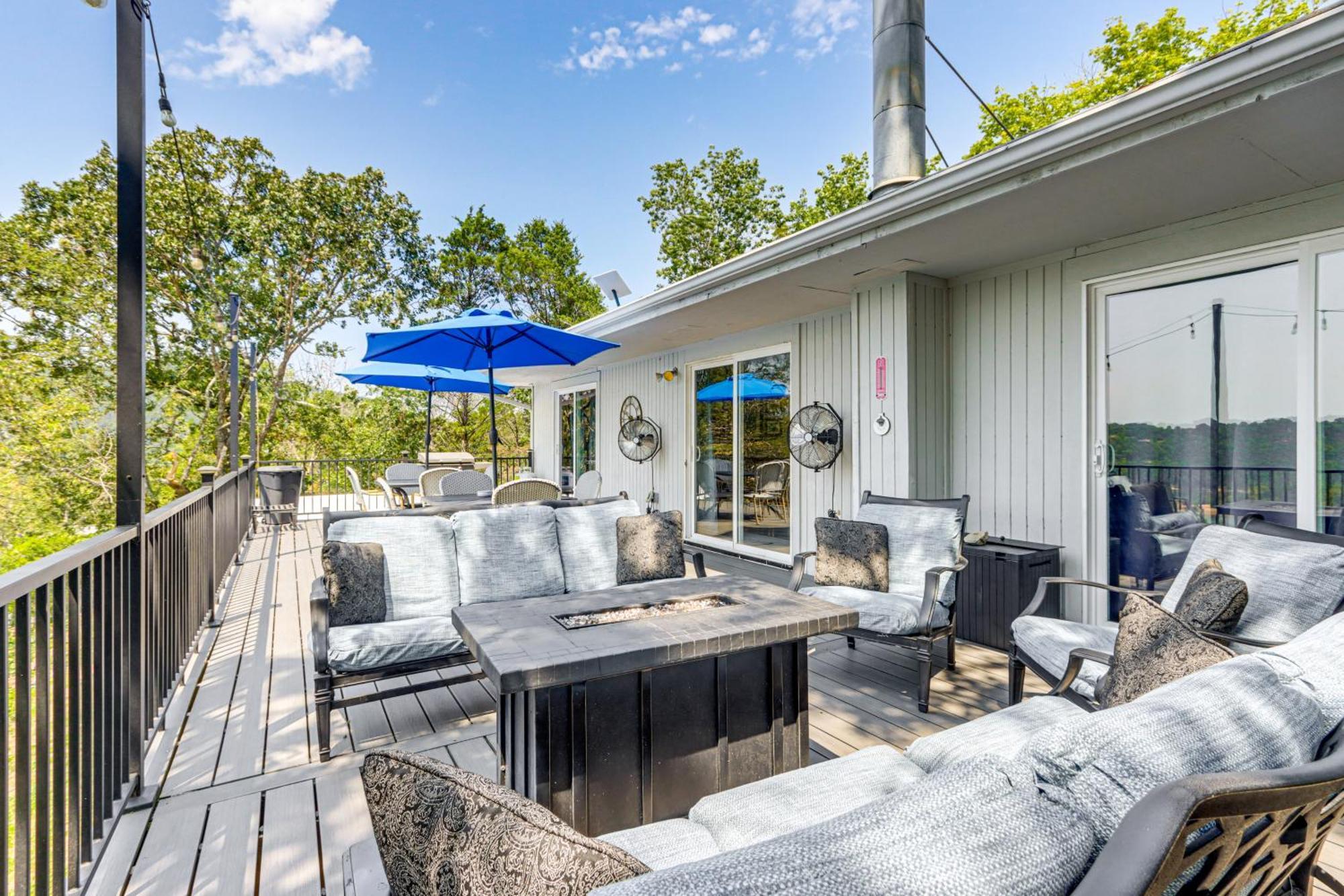 Table Rock Lake Hideaway With Deck Bring Your Boat! Golden エクステリア 写真